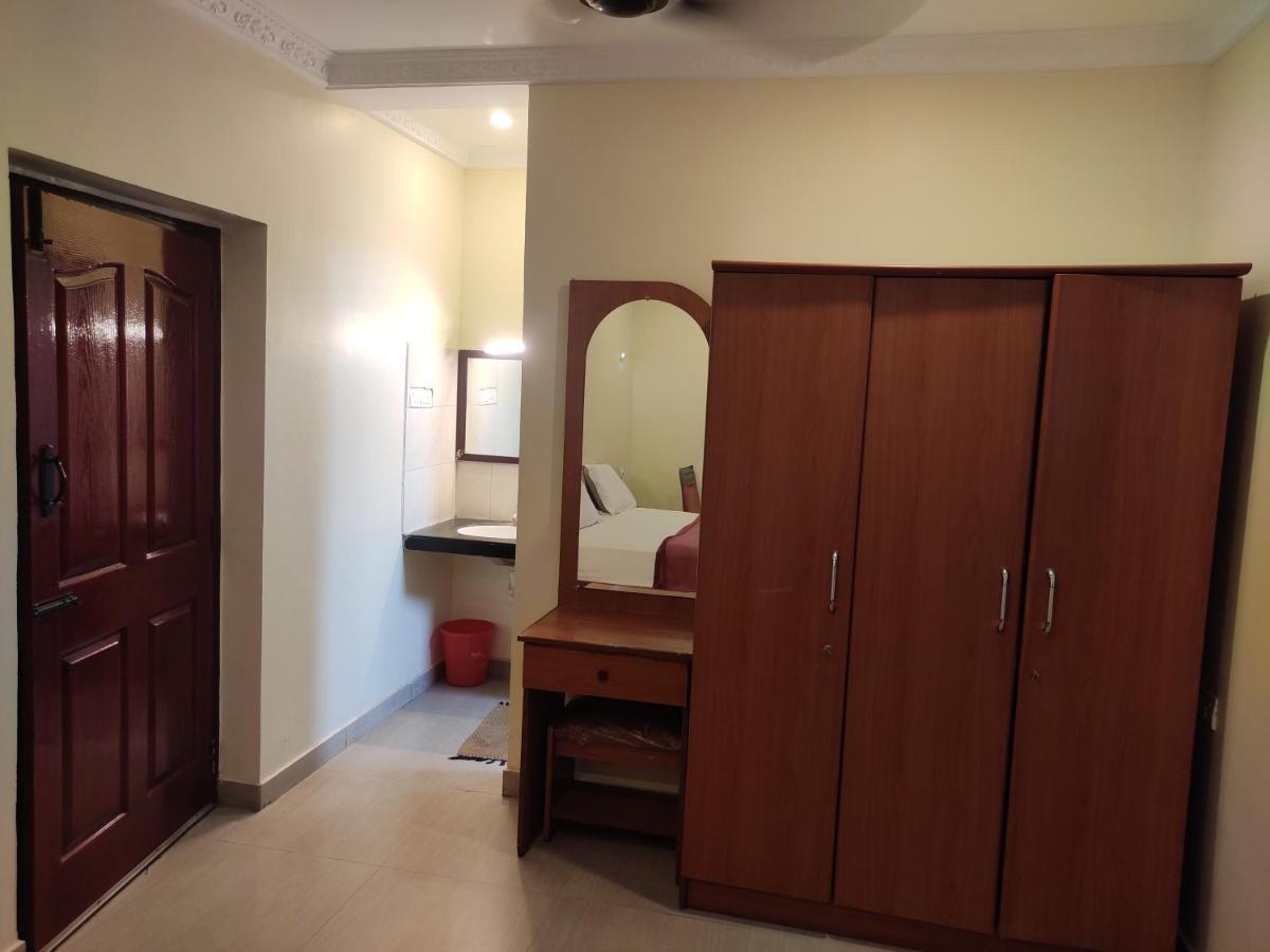Hotel Supreme Ac Rāmeswaram 외부 사진